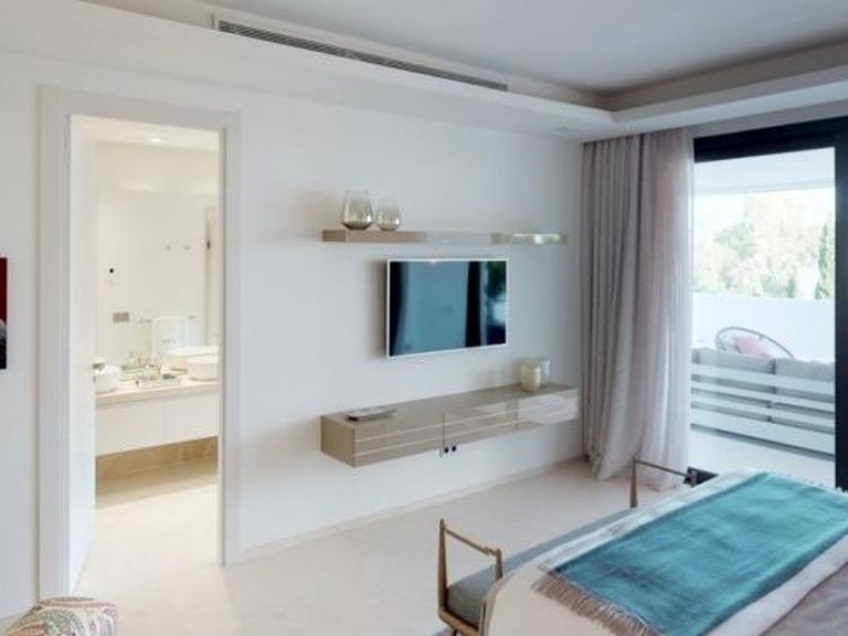 Apartment for Sale in Marbella, Malaga 29