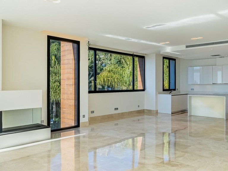Apartment for Sale in Marbella, Malaga 28