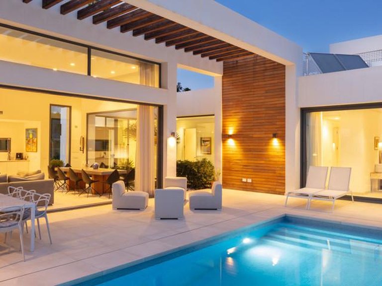 Villa for Sale in Marbella, Malaga 29