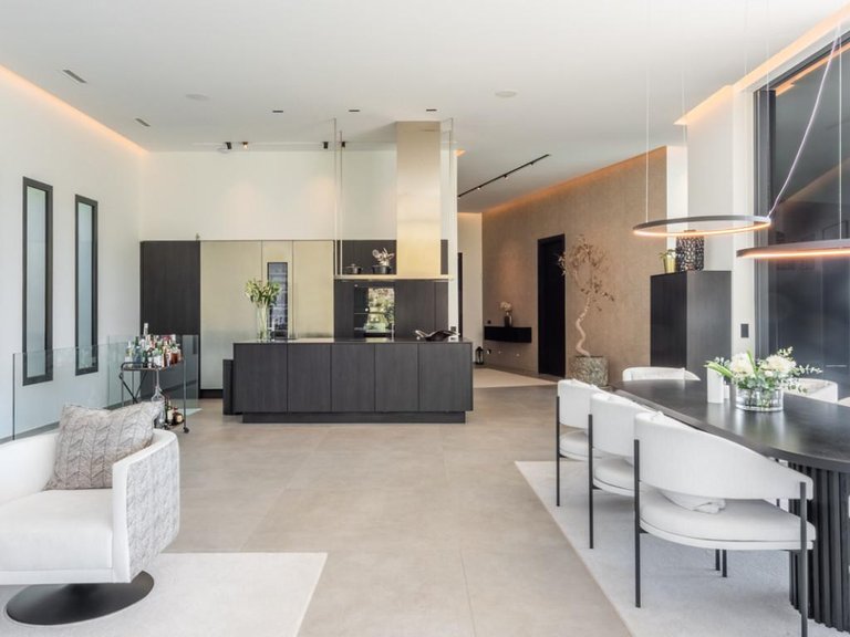 Villa for Sale in Marbella, Malaga 31