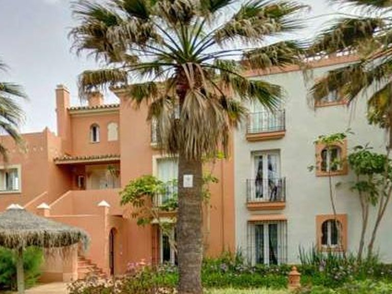 Town House for Sale in Estepona, Malaga 31