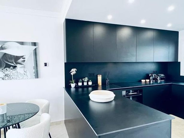 Apartment for Sale in Marbella, Malaga 25