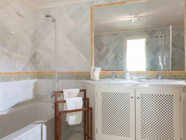 Apartment for Sale in Benahavis, Malaga 28