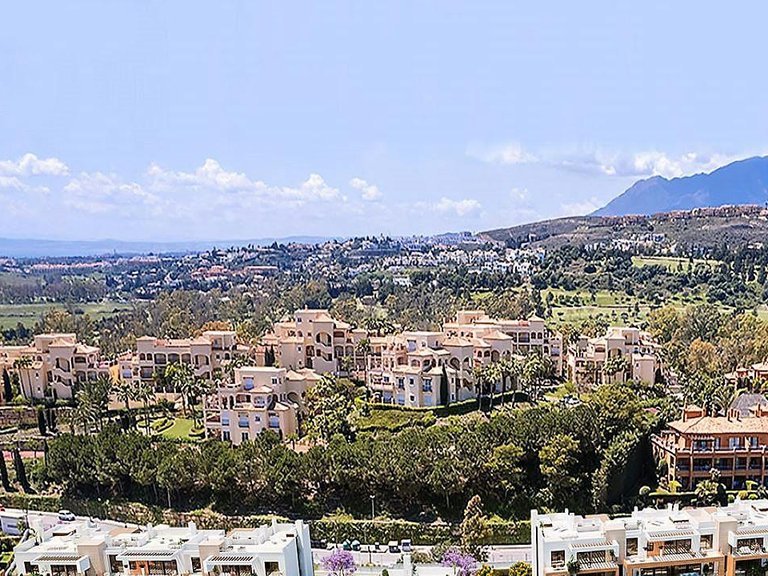 Apartment for Sale in Benahavis, Malaga 15
