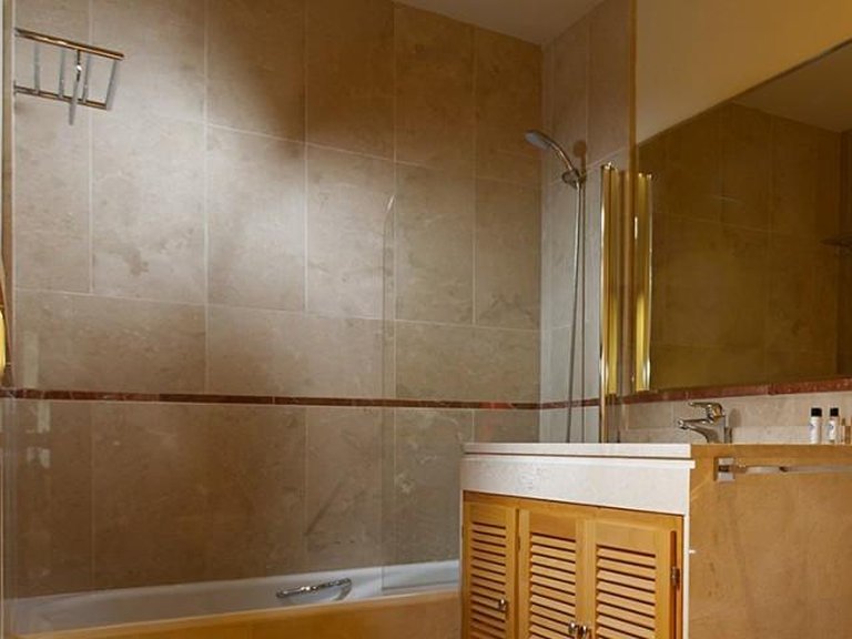 Apartment for Sale in Marbella, Malaga 27