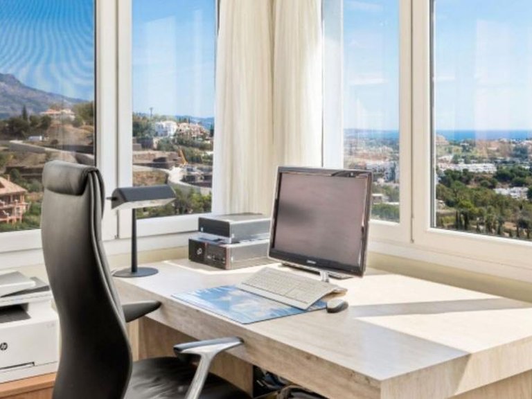 Penthouse for Sale in Benahavis, Malaga 26