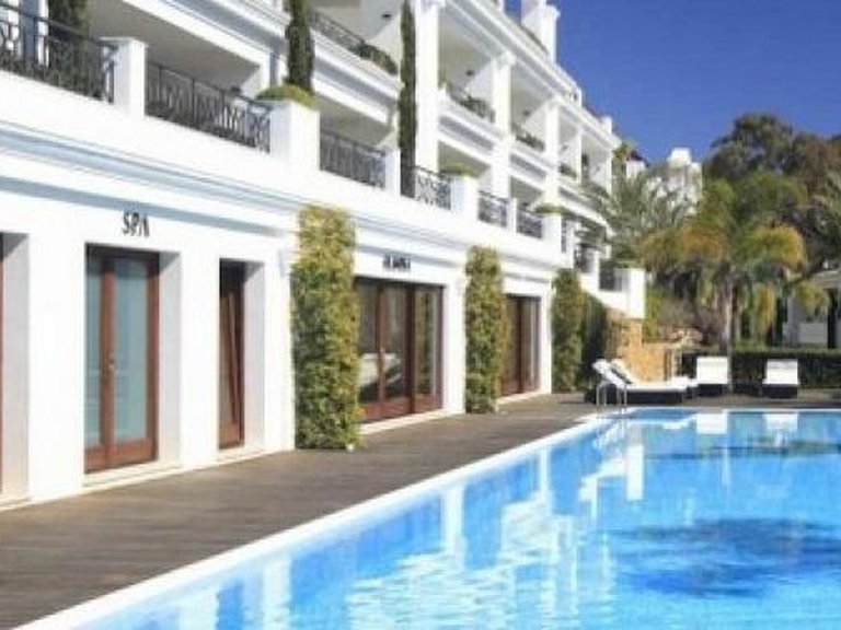 Penthouse for Sale in Estepona, Malaga 11