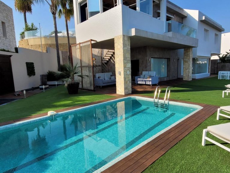 Villa for Sale in Benahavis, Malaga 16