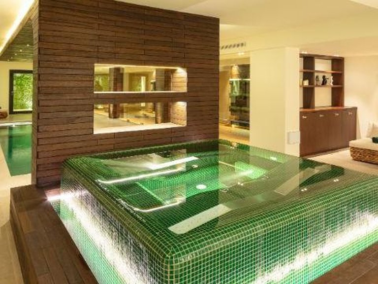 Villa for Sale in Marbella, Malaga 30