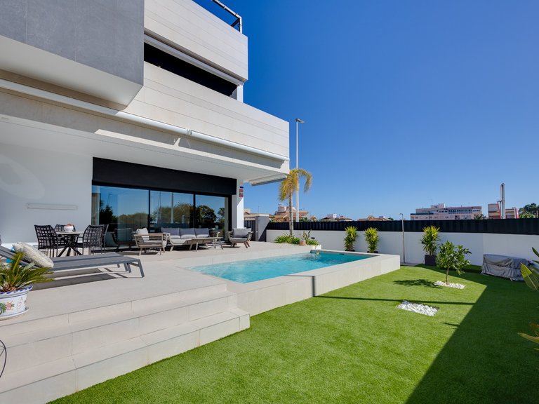 Villa for Sale in Costa Blanca Pilar De La Horadada, Alicante 16