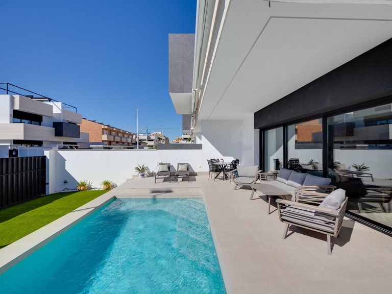 Villa for Sale in Costa Blanca Pilar De La Horadada, Alicante 7