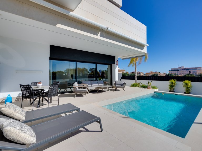 Villa for Sale in Costa Blanca Pilar De La Horadada, Alicante 2