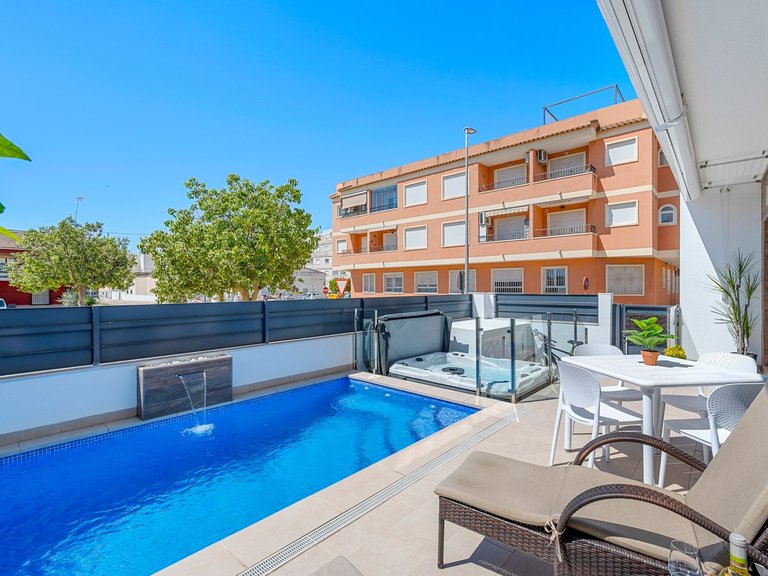 Town House for Sale in Costa Blanca Formentera Del Segura, Alicante 41