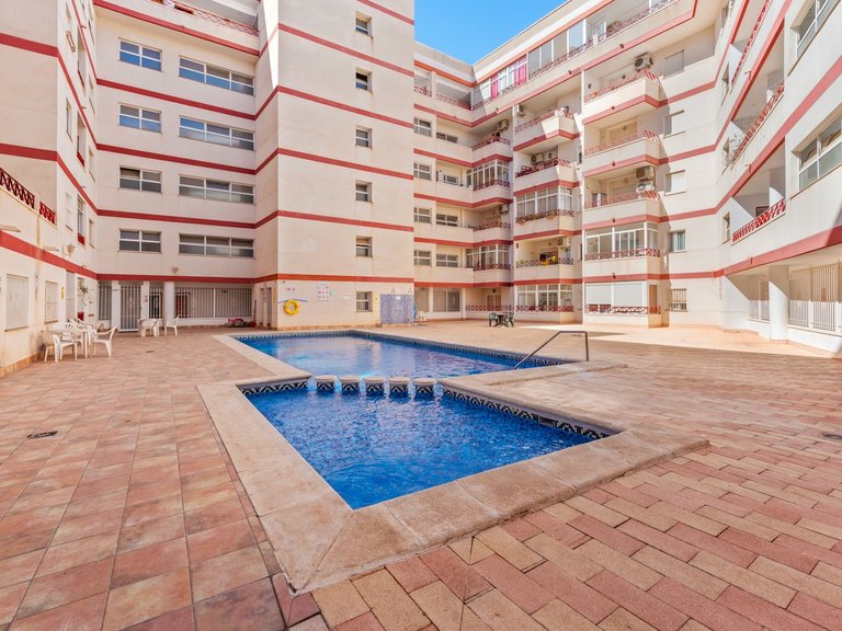 Apartment for Sale in Torrevieja, Alicante 32