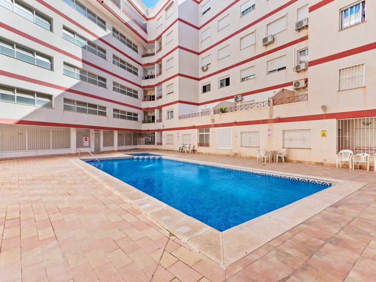 Apartment for Sale in Torrevieja, Alicante 31