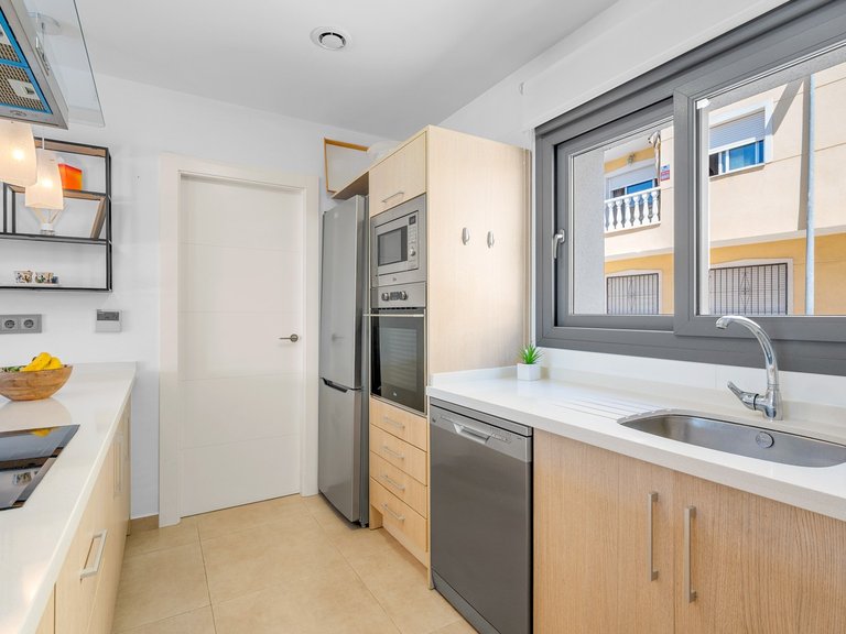 Town House for Sale in Costa Blanca Formentera Del Segura, Alicante 13