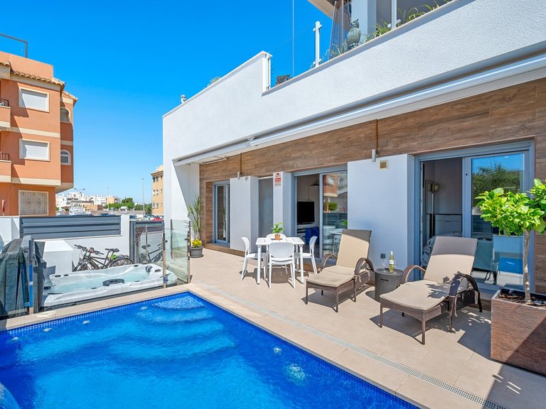 Town House for Sale in Costa Blanca Formentera Del Segura, Alicante 5