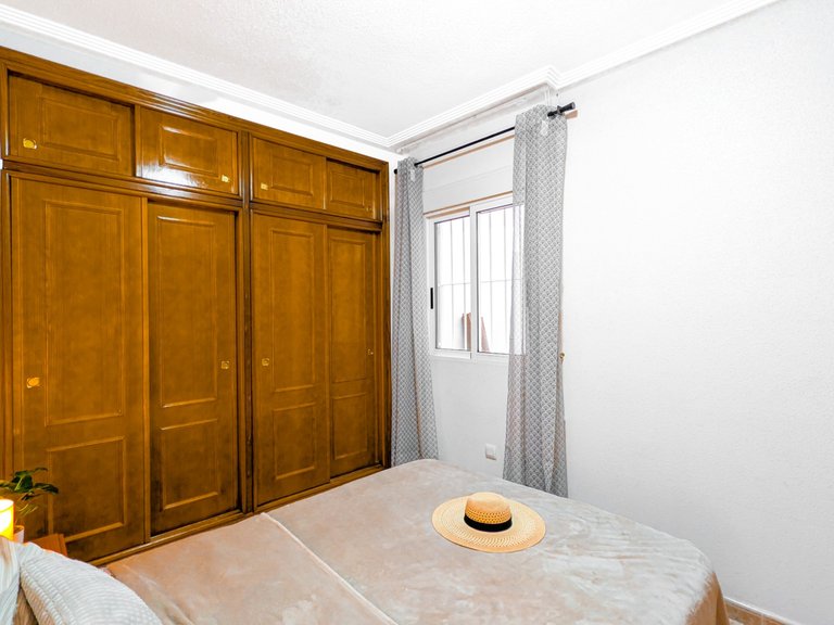 Apartment for Sale in Torrevieja, Alicante 15