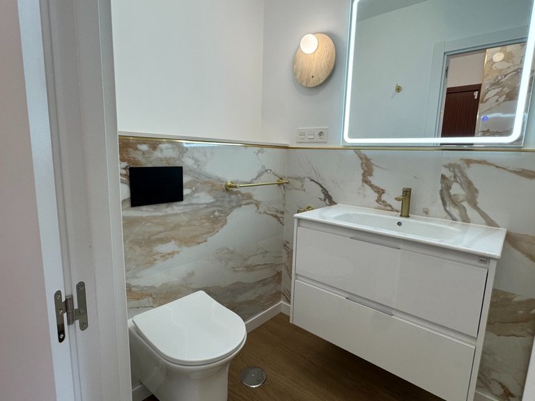 Apartment for Sale in Punta Prima, Alicante 31