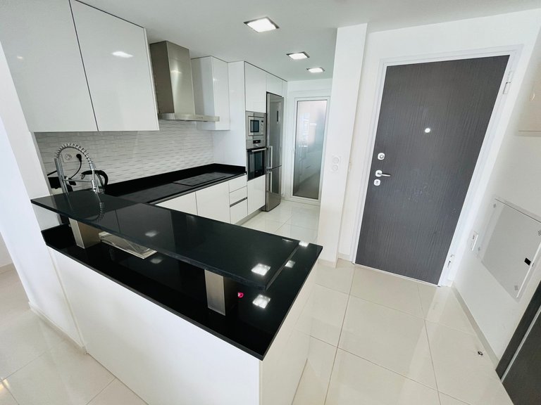 Apartment for Sale in Costa Blanca Punta Prima, Alicante 7