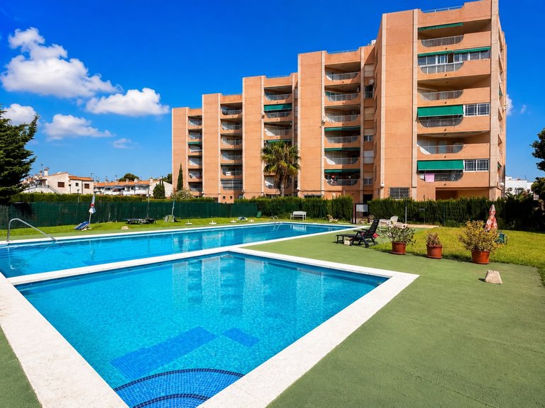 Apartment for Sale in La Zenia, Alicante 2