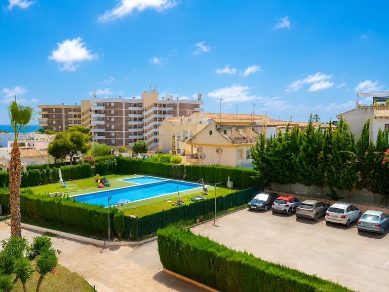 Apartment for Sale in La Zenia, Alicante 1