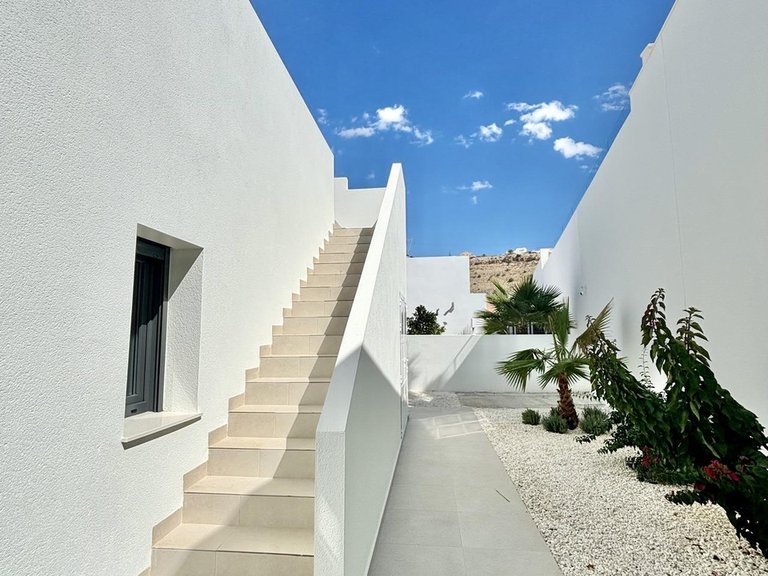 Villa for Sale in Benij&oacute;far, Alicante 8