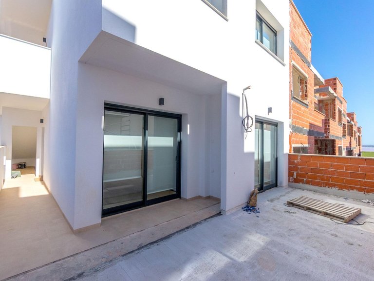 Penthouse for Sale in Torrevieja, Alicante 35