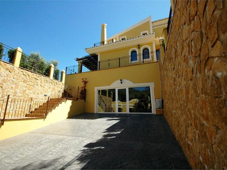 Villa for Sale in La Manga Golf Club, Murcia 2