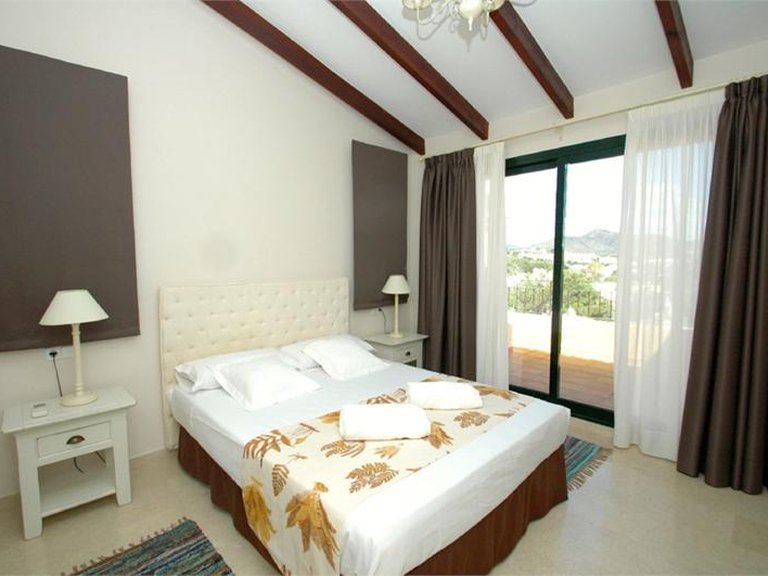 Villa for Sale in La Manga Golf Club, Murcia 9