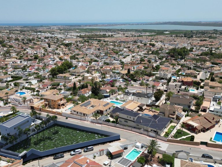 Villa for Sale in Ciudad Quesada, Alicante 24