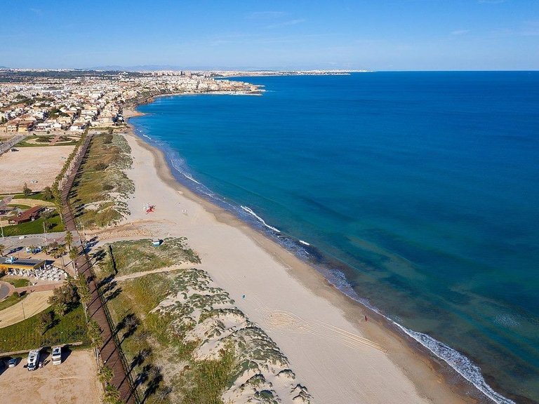 Villa for Sale in Pilar De La Horadada, Alicante 12