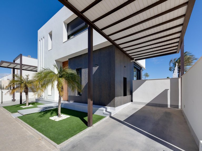 Villa for Sale in Pilar De La Horadada, Alicante 43