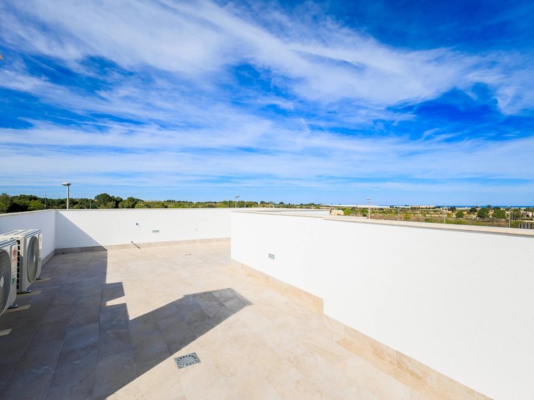 Villa for Sale in Pilar De La Horadada, Alicante 34
