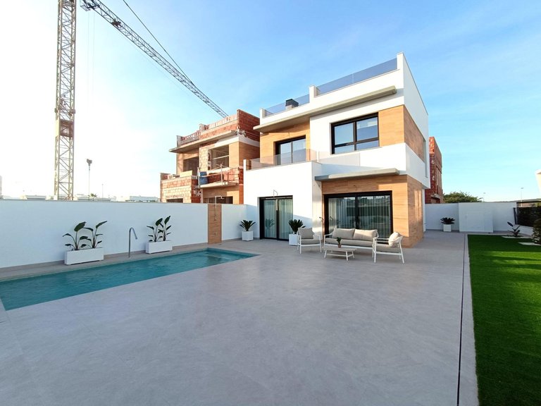 Villa for Sale in Benij&oacute;far, Alicante 14