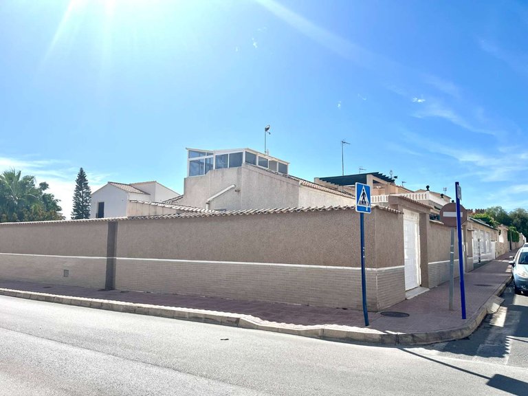 Villa for Sale in Orihuela, Alicante 44