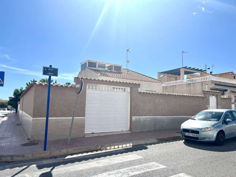 Villa for Sale in Orihuela, Alicante 43