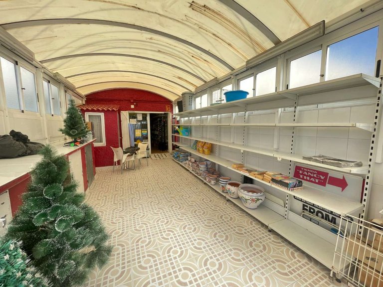 Commercial for Sale in Torrevieja, Alicante 3