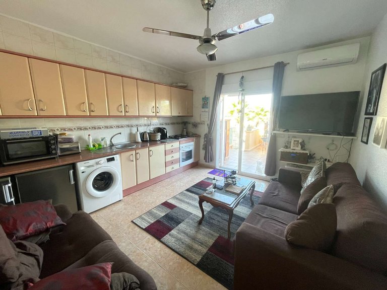 Commercial for Sale in Torrevieja, Alicante 14
