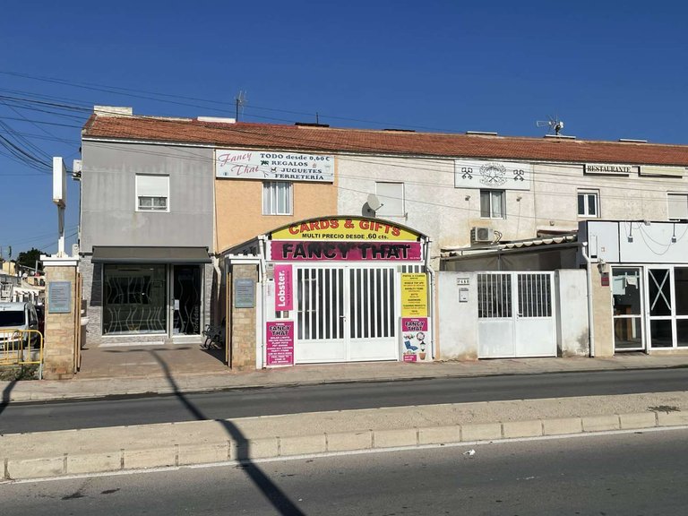 Commercial for Sale in Torrevieja, Alicante 1