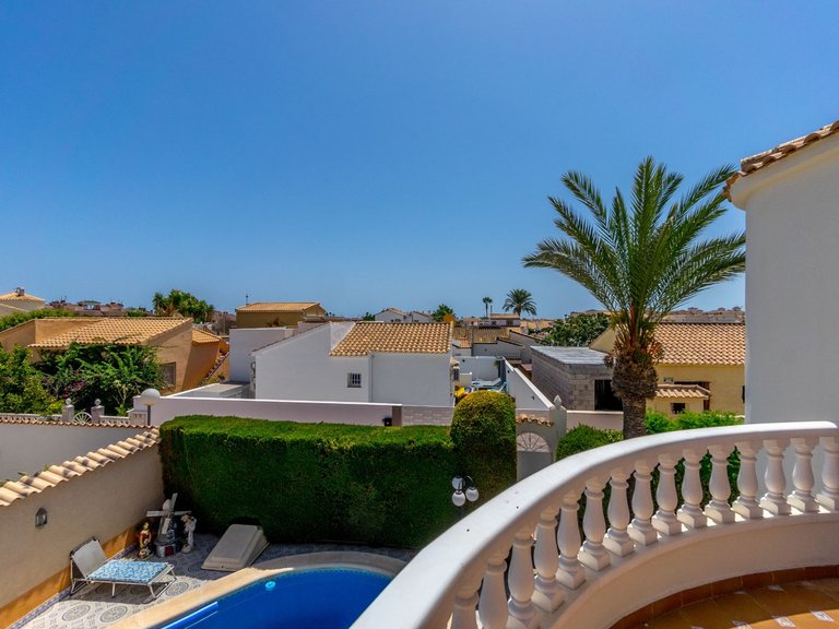 Villa for Sale in Orihuela, Alicante 24