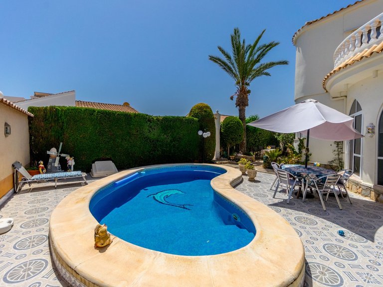 Villa for Sale in Orihuela, Alicante 2