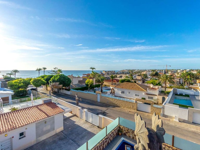 Villa for Sale in Orihuela, Alicante 40