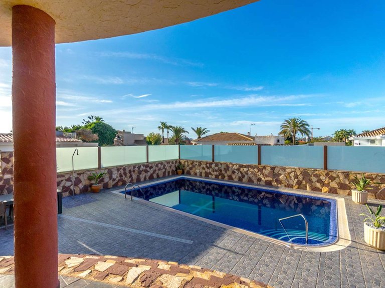 Villa for Sale in Orihuela, Alicante 4
