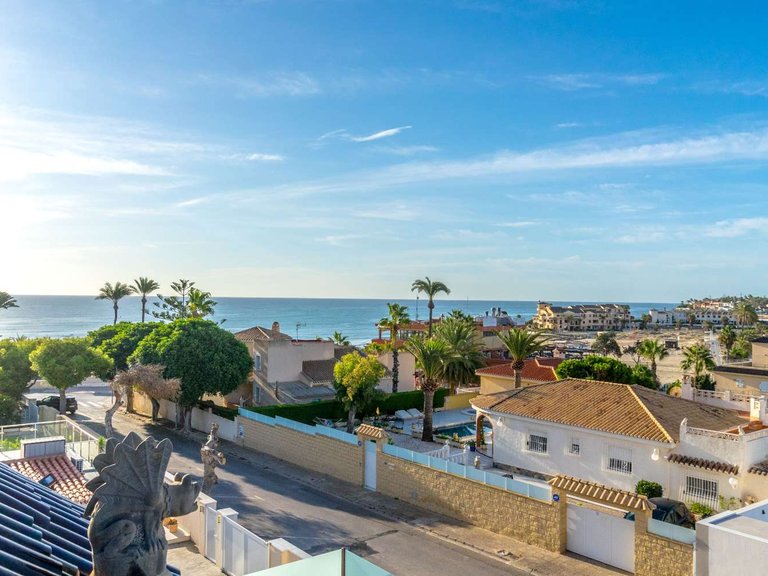 Villa for Sale in Orihuela, Alicante 3