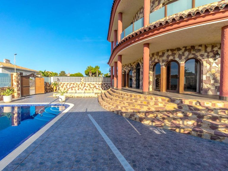 Villa for Sale in Orihuela, Alicante 10