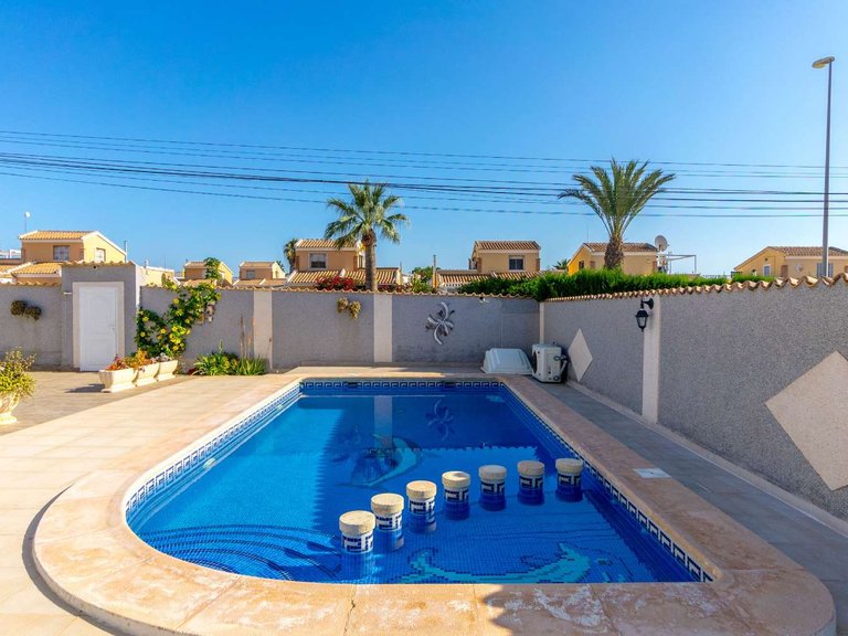 Villa for Sale in Orihuela, Alicante 23
