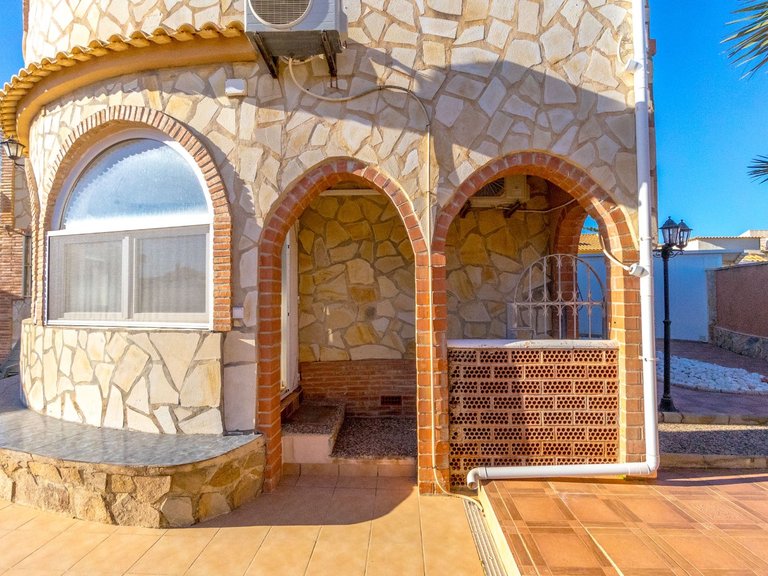 Villa for Sale in Orihuela, Alicante 8