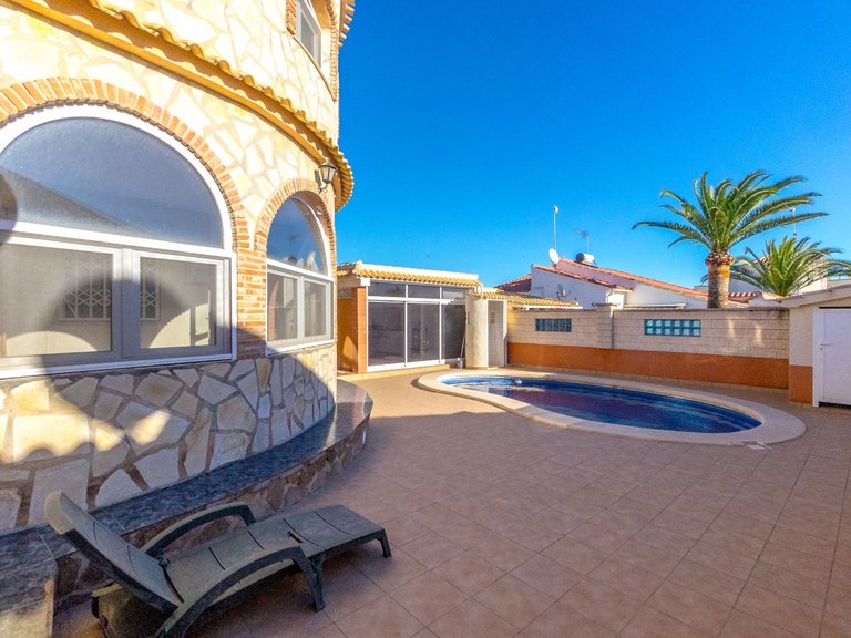 Villa for Sale in Orihuela, Alicante 3