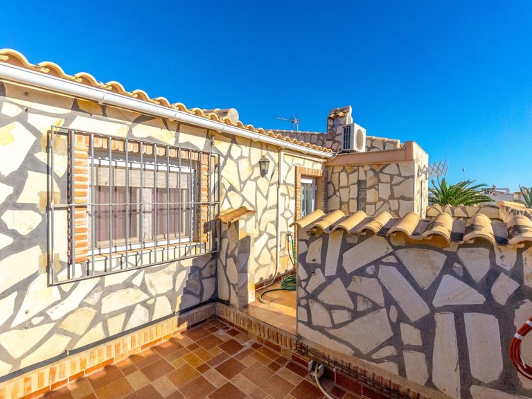 Villa for Sale in Orihuela, Alicante 32